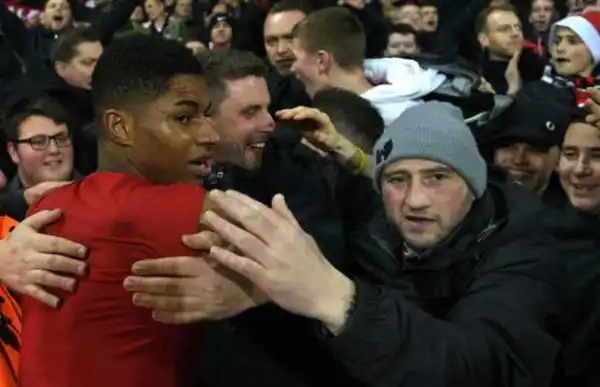 Why Mourinho asked United players to throw their shirts to fans